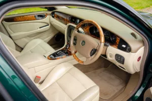 2003 Jaguar XJR V8 S:C Auto - 100