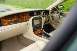 2003 Jaguar XJR V8 S:C Auto - 136